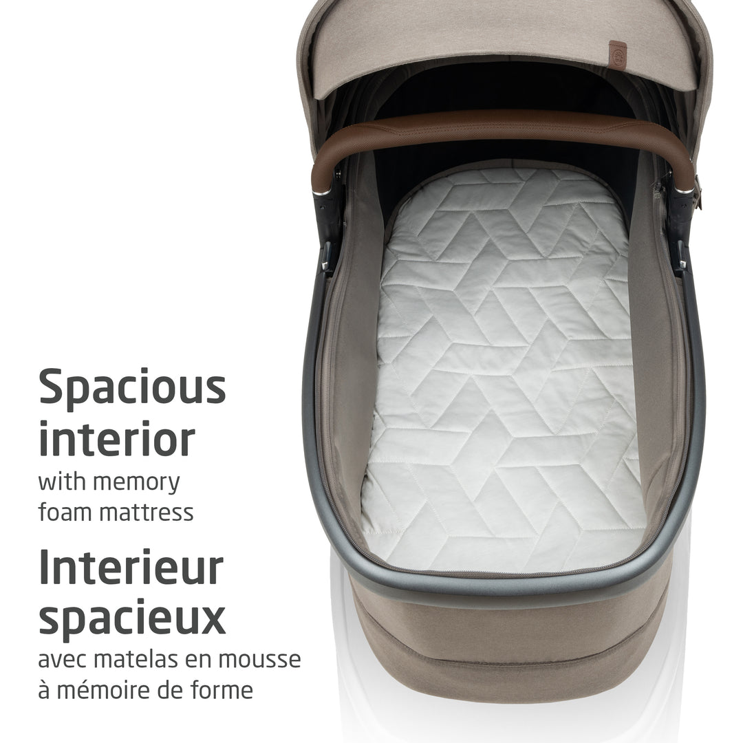 Maxi Cosi Fame Carrycot Bassinet (Twillic Truffle)