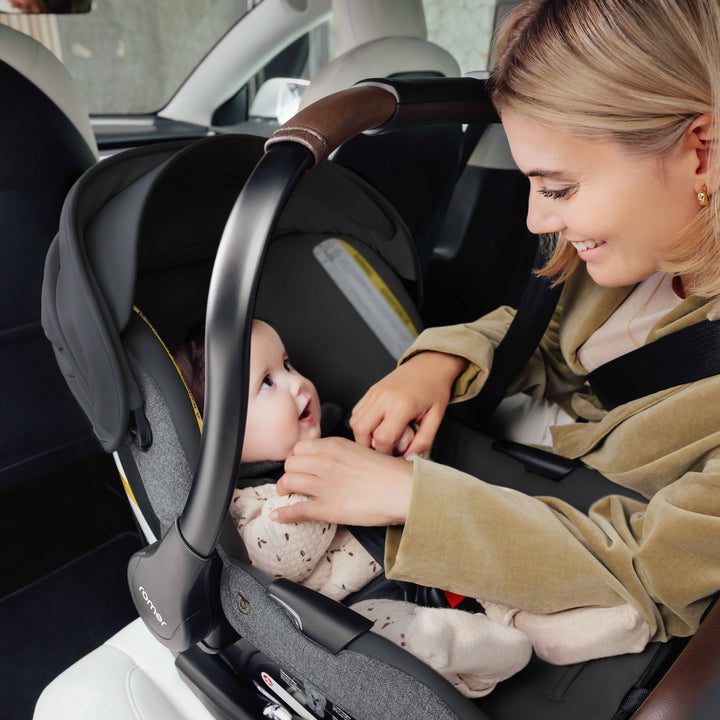 Romer Juni Infant Car Seat (Peppercorn)