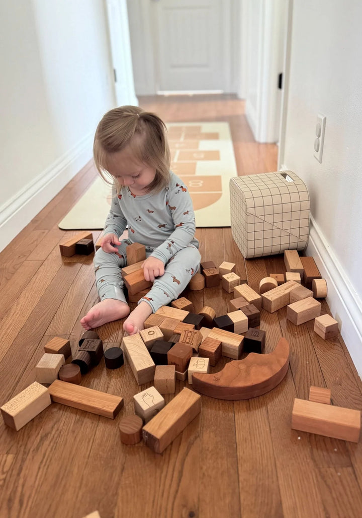 Gunamuna Convertible Footie (Woof)