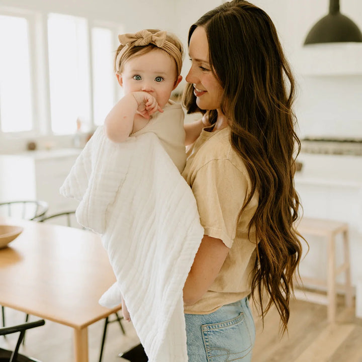 Little Unicorn Cotton Muslin Baby Quilt (White)