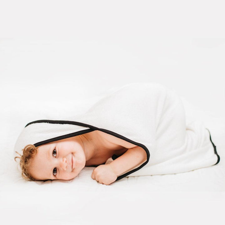 Kyte Baby Hooded Bath Towel (Cloud with Midnight Trim)-Bath-Kyte Baby-030086 CM-babyandme.ca