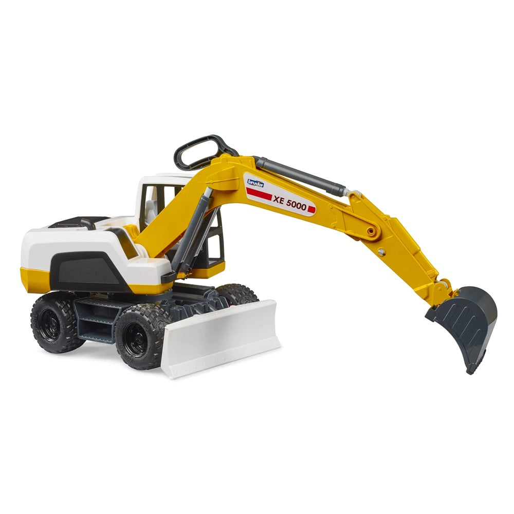 Bruder Excavator 2 Years+