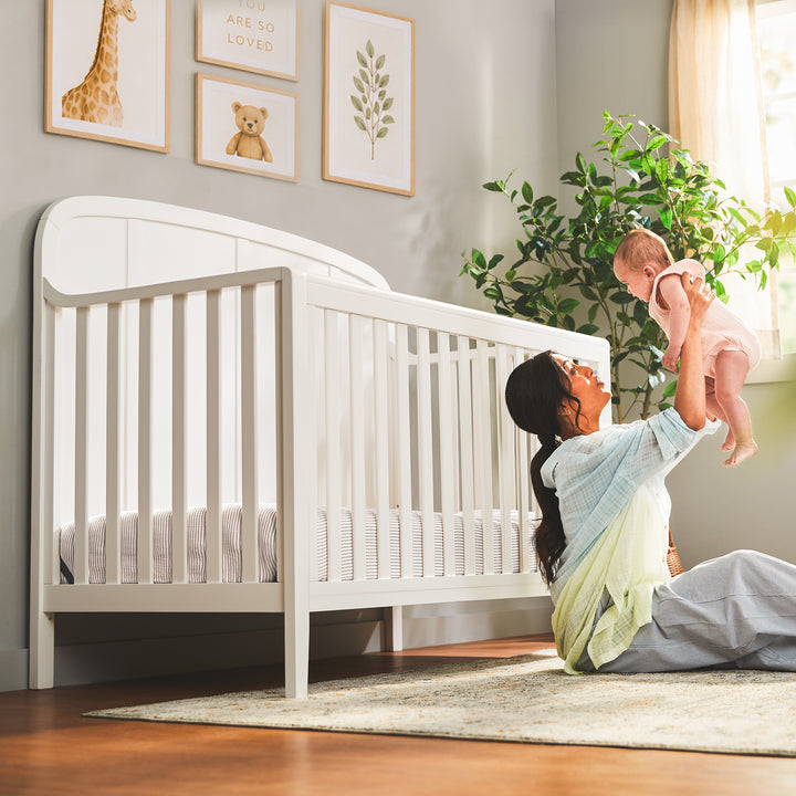 Little Seeds Briar 6-in-1 Crib (True White)