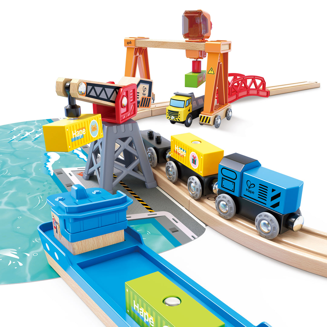 Hape Lift & Load Harbour Rail Set