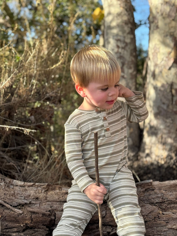 Me &amp; Henry Mason Rib Romper (Sage/Cream)