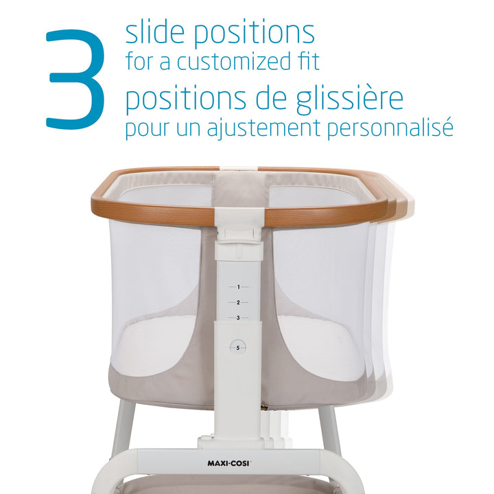 Maxi Cosi Iora Bedside Bassinet (Horizon Sand)