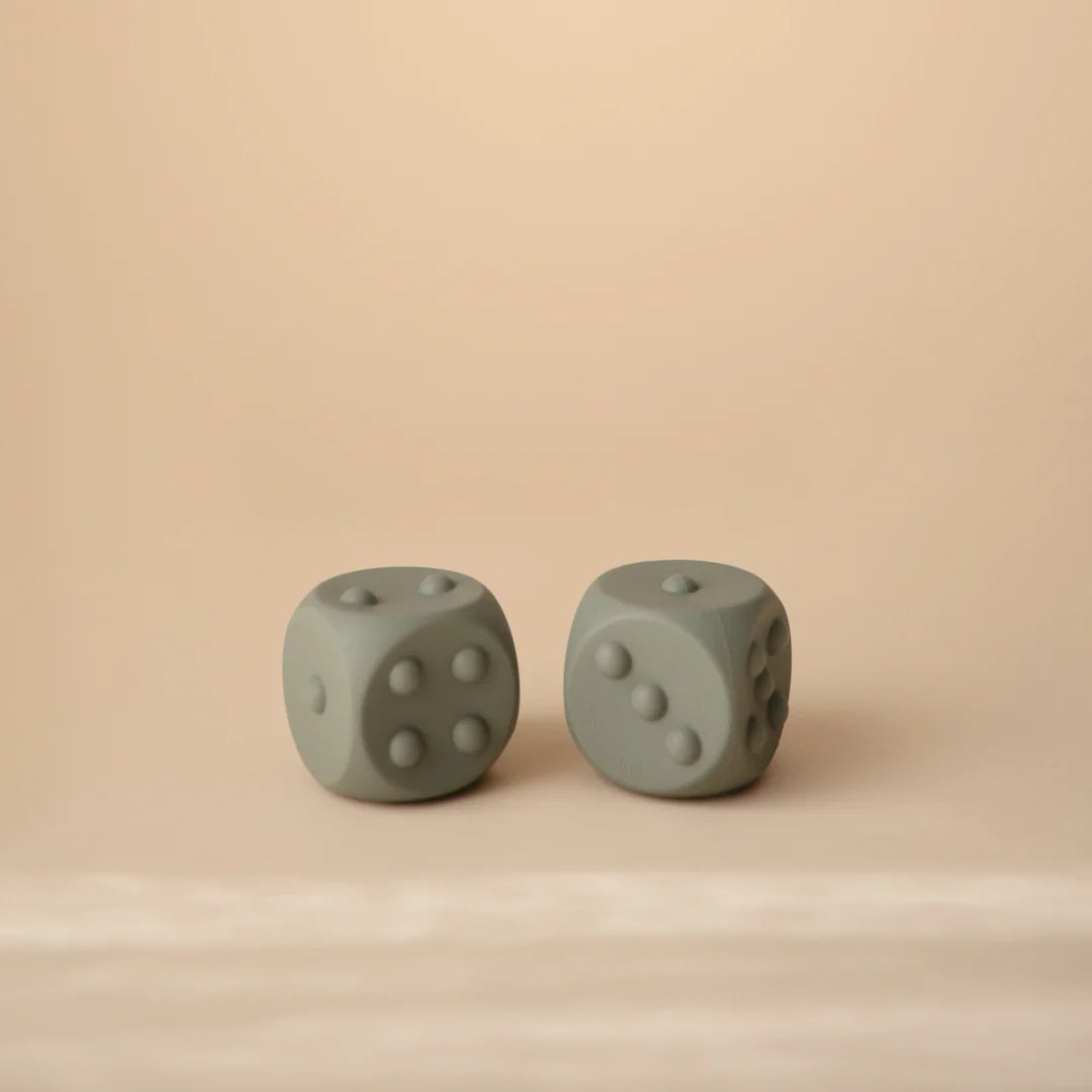 Mushie Dice Press Toy 2Pack (Dried Thyme/Natural) babyandme.ca