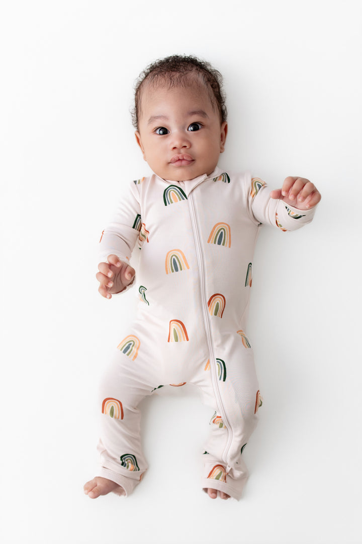 Kyte Baby Long Sleeve Zippered Romper (Retro Rainbow)