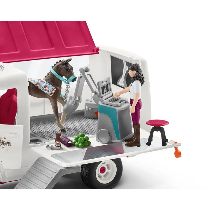 Schleich Mobile Vet with Hanoverian Foal-Toys & Learning-Schleich-031267-babyandme.ca