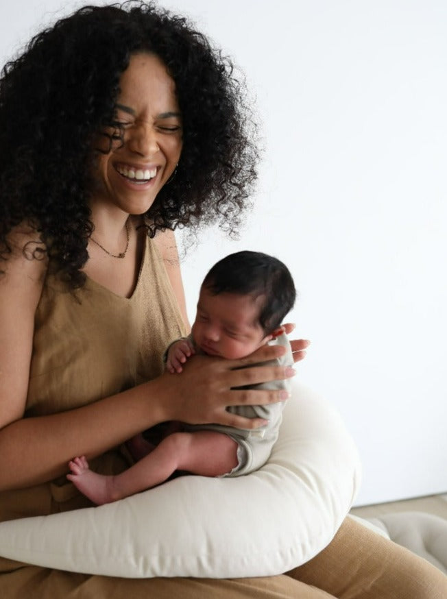 Snuggle Me Organic Feeding and Support Pillow-Natural-Feeding-Snuggle Me Organic-031949 NAT-babyandme.ca