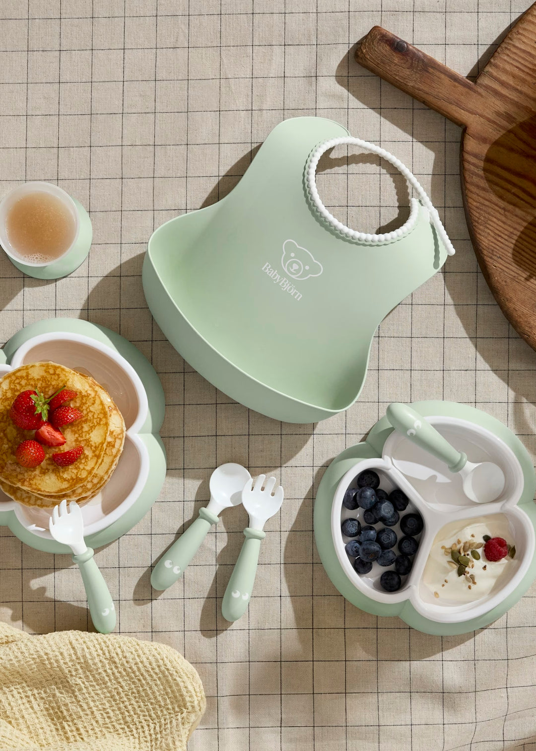 Baby Bjorn Baby Dinnerware Set 8 pcs (Powder Green)