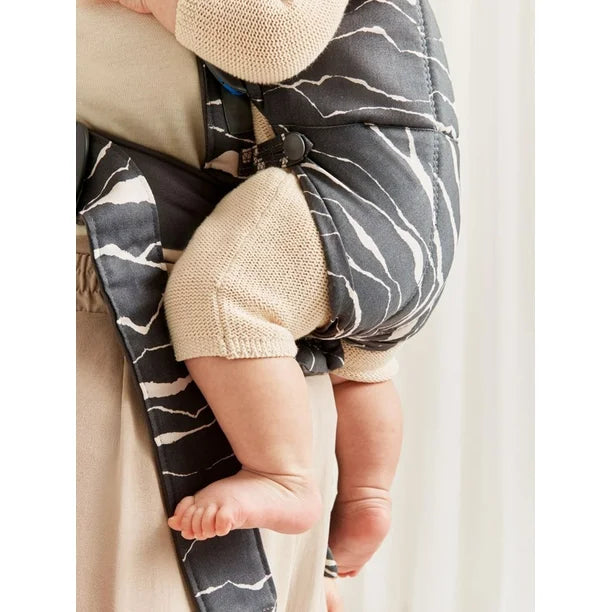 Baby Bjorn Bouncer Bliss & Baby Carrier Mini Bundle (Black/Landscape)