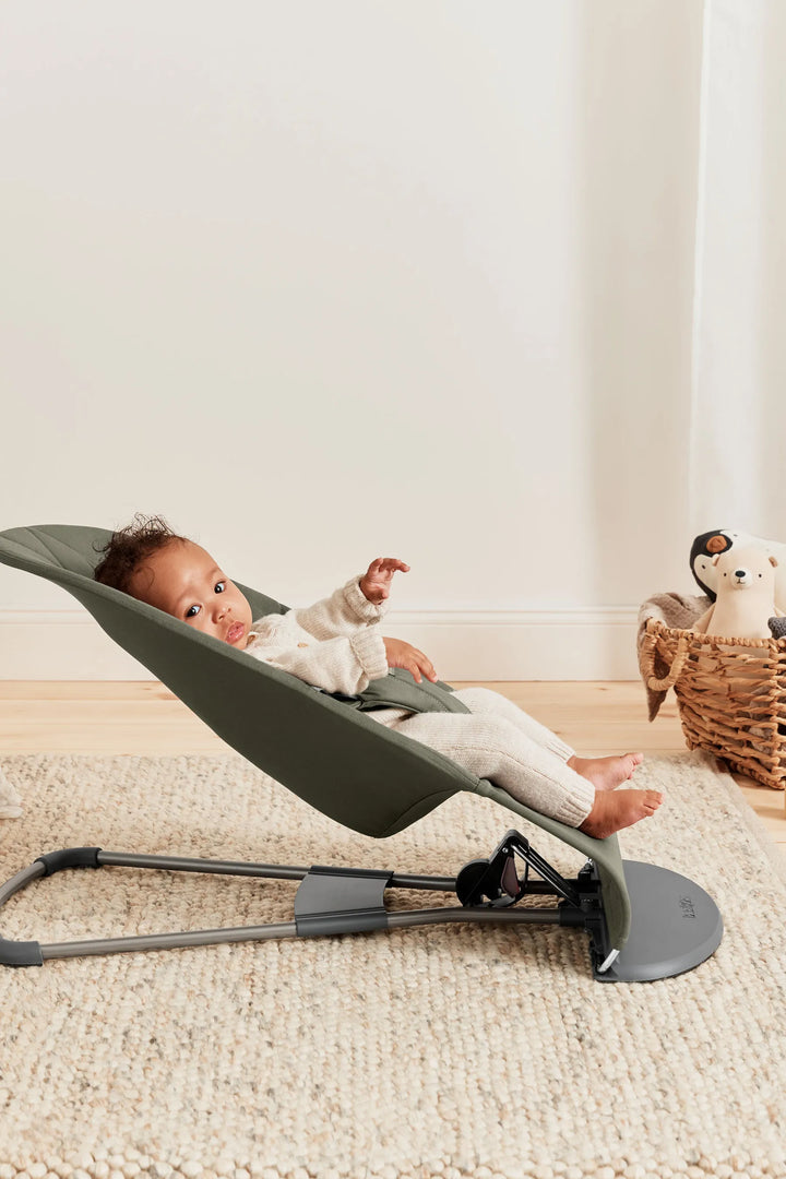 Baby Bjorn Bouncer Bliss Cotton Petal Quilt (Dark Green/Light Grey Frame)