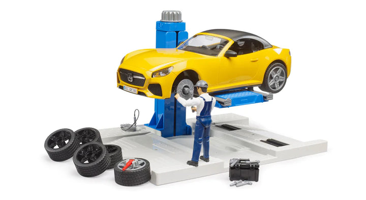 Bruder bworld Car Service Center with Bruder Roadster (62112)
