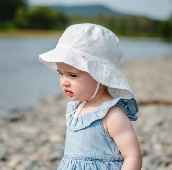 Calikids S2613 Cotton Hat with Flower Print (White)