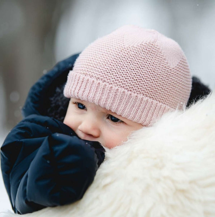 Calikids W2616 Newborn Hat (Lotus)