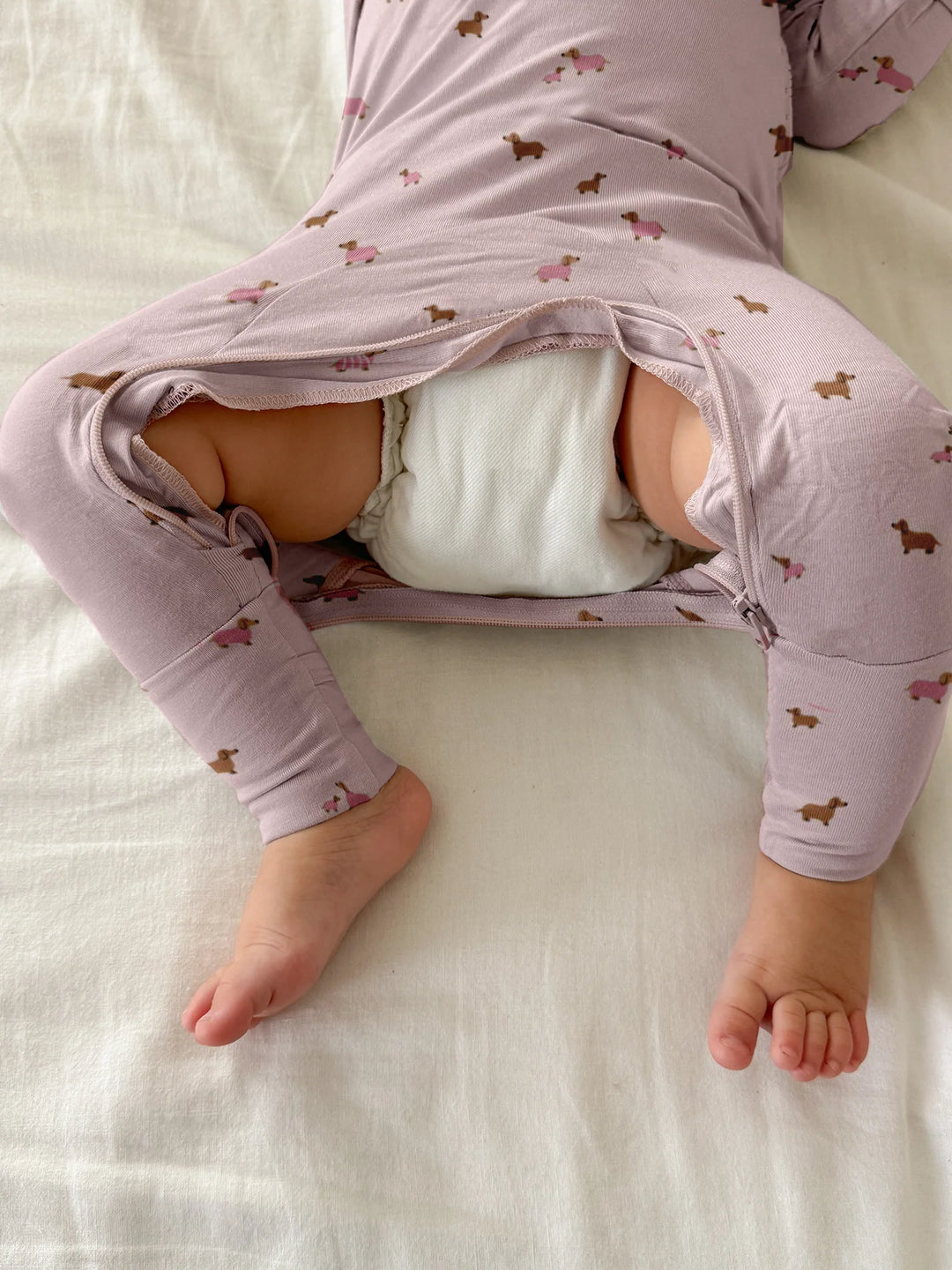 Gunamuna Convertible Footie (Girl Dog)