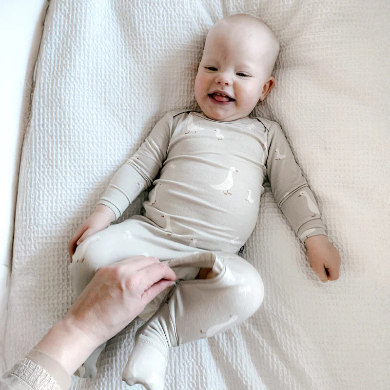 Gunamuna Convertible Footie (Goose)