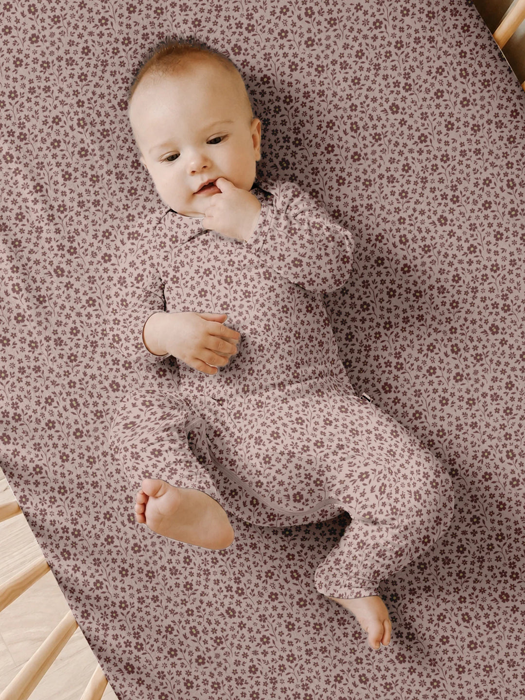 Gunamuna Convertible Footie (Petals)