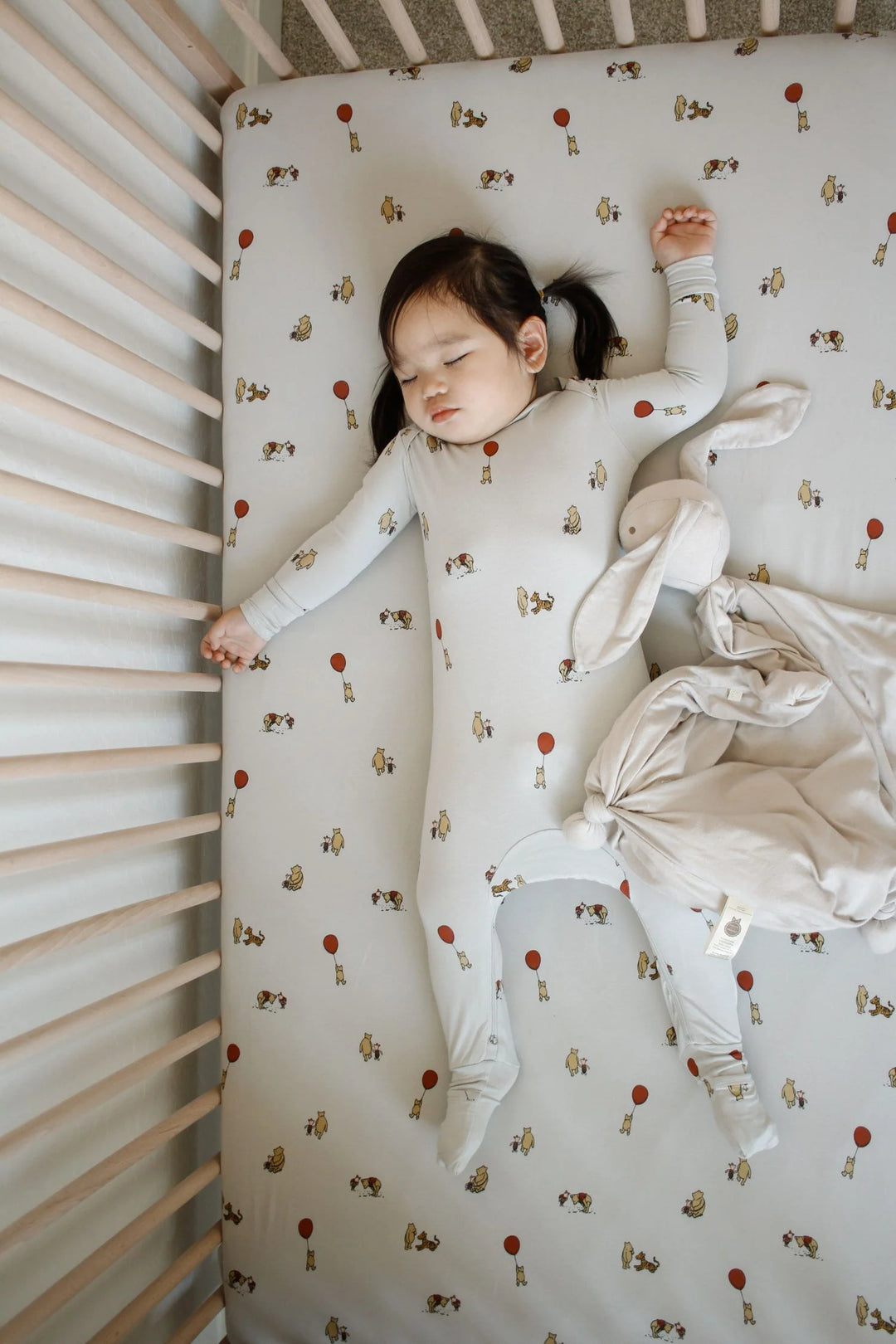 Gunamuna Convertible Footie (Pooh)