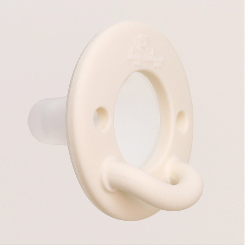 Itzy Ritzy Latch &amp; Soothe Breastlike Pacifier (Taupe)