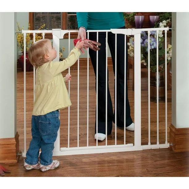 KidCo Extra Tall & Wide Auto Close Gateway® - IN-STORE PICKUP ONLY