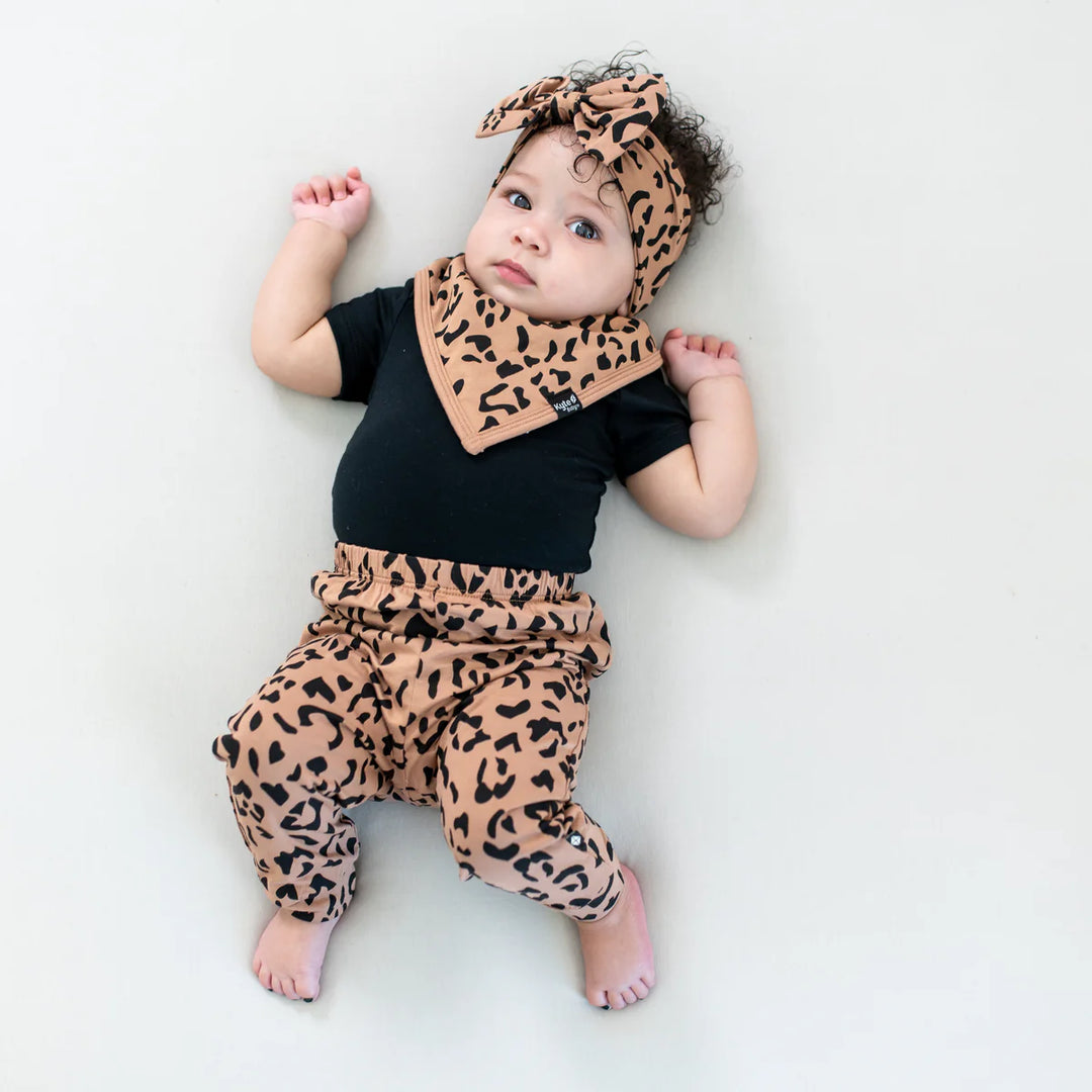 Kyte Baby Bib (Latte Leopard)