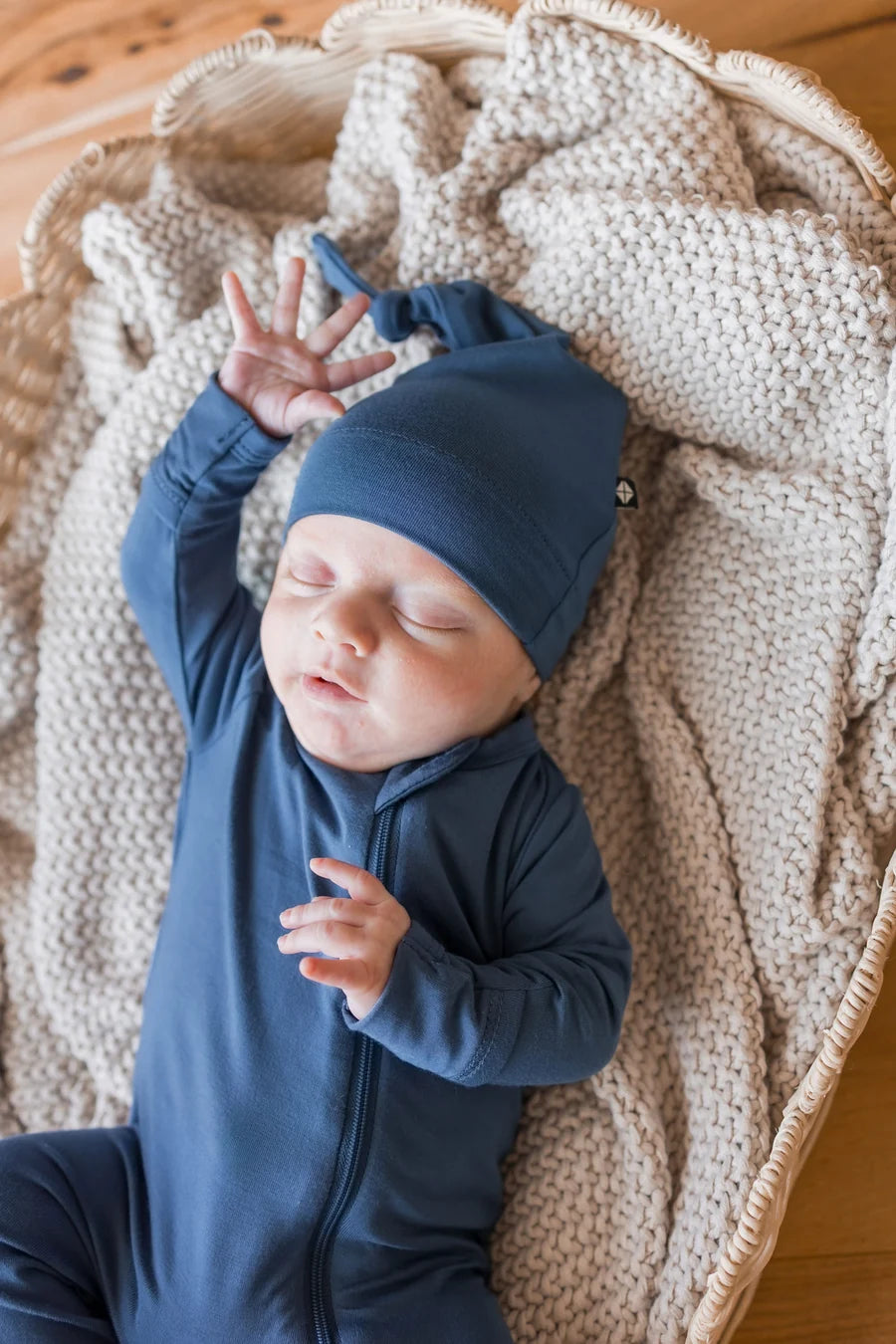 Kyte Baby Knotted Cap (Oxford)