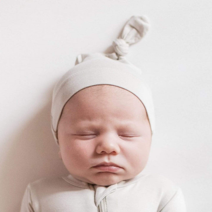 Kyte Baby Knotted Cap (Oat)