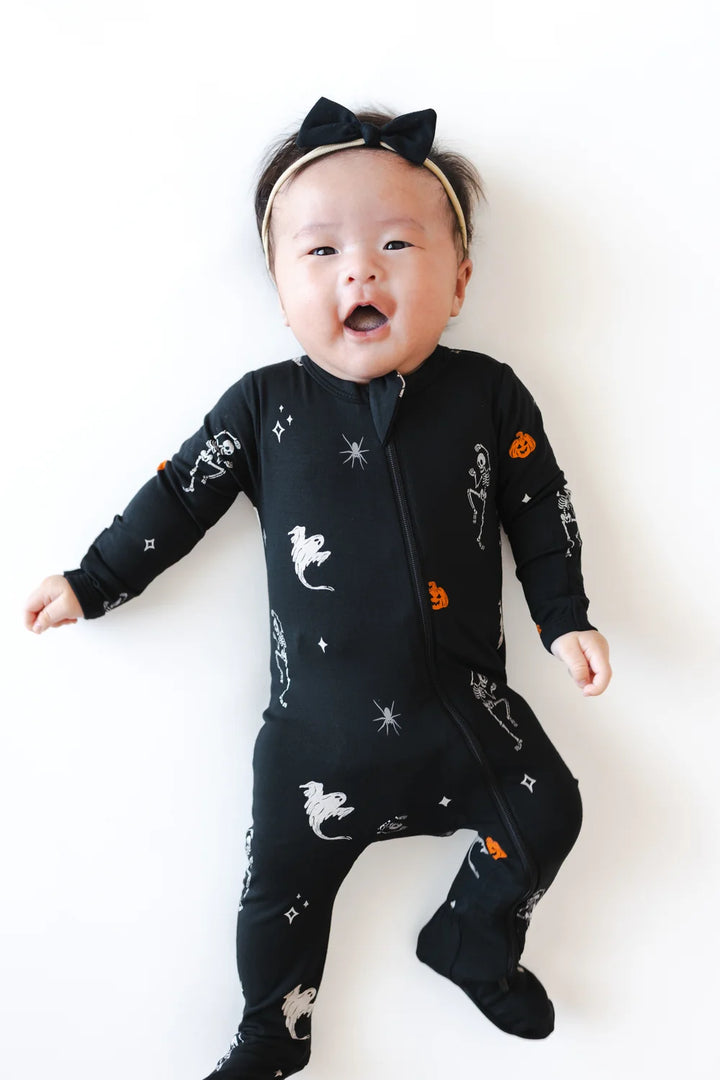 Kyte Baby Long Sleeve Zippered Footie (Halloween Friends)