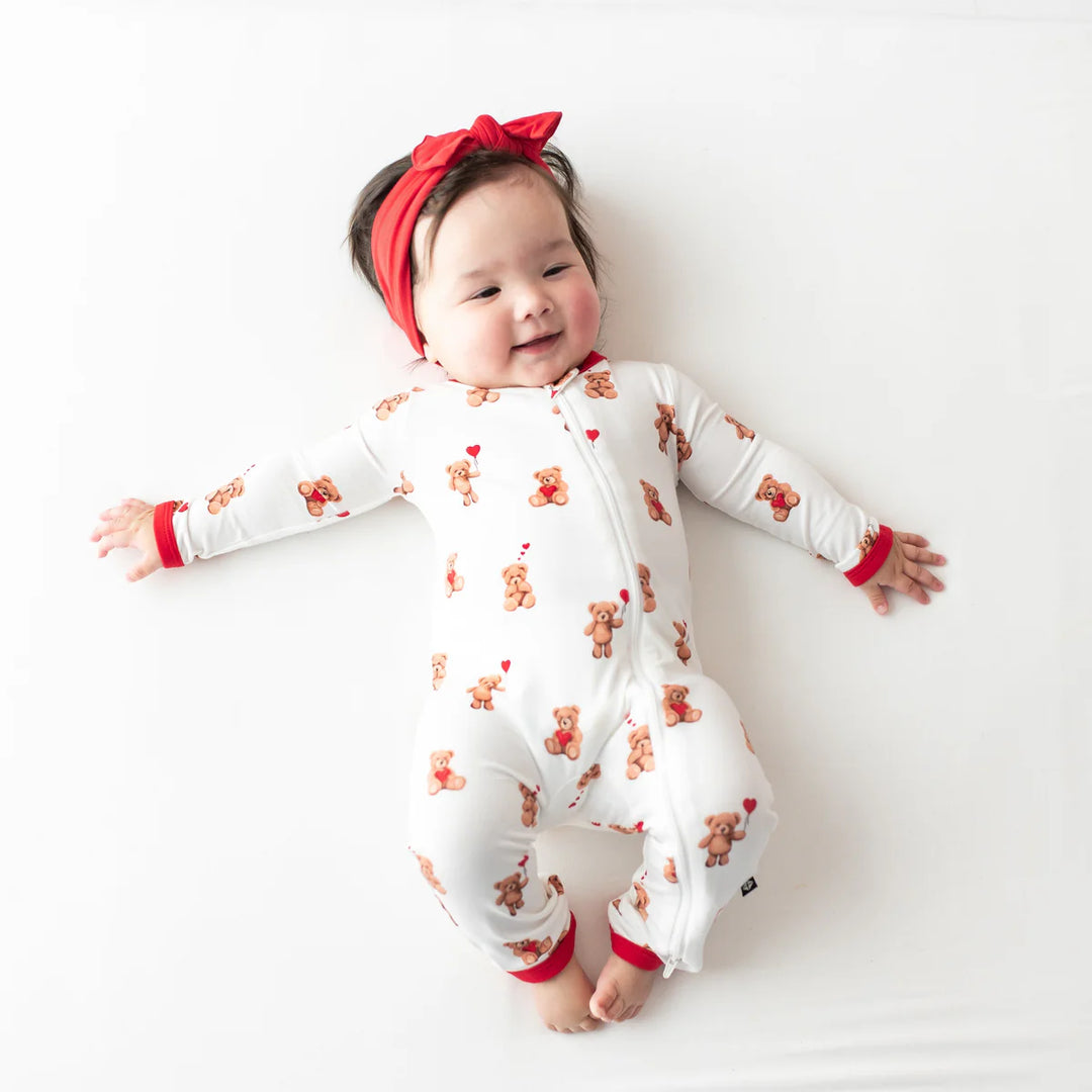 Kyte Baby Long Sleeve Zippered Romper (Bear Hearts)