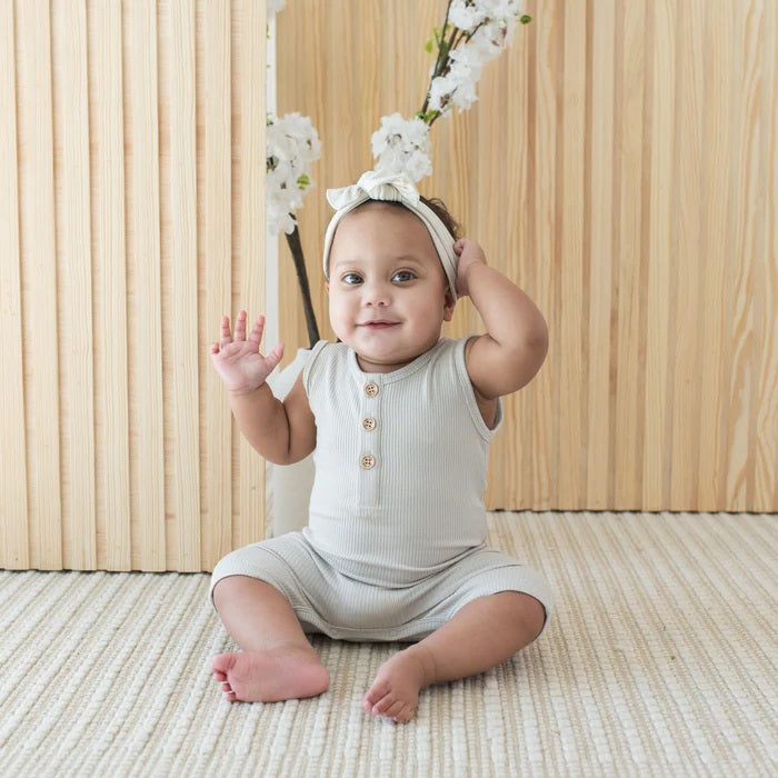Kyte Baby Ribbed Sleeveless Shortall (Oat)