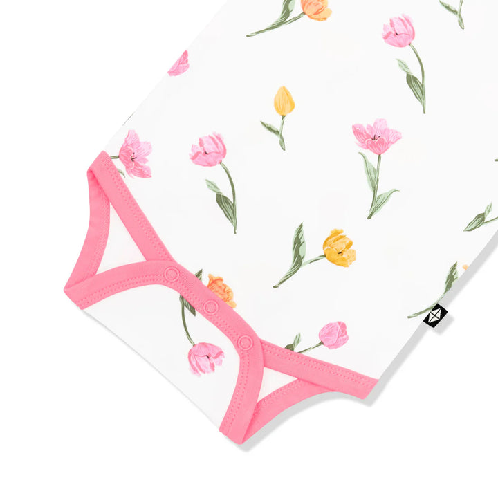 Kyte Baby Short Sleeve Bodysuit (Tulip)