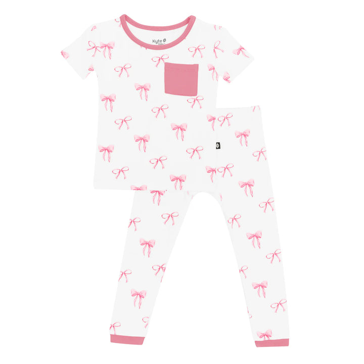 Kyte Baby Short Sleeve with Pants Pajamas (Bow)