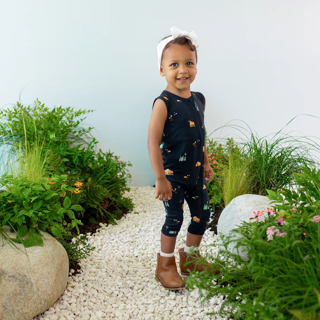 Kyte Baby Sleeveless Zippered Romper (Under the Stars)
