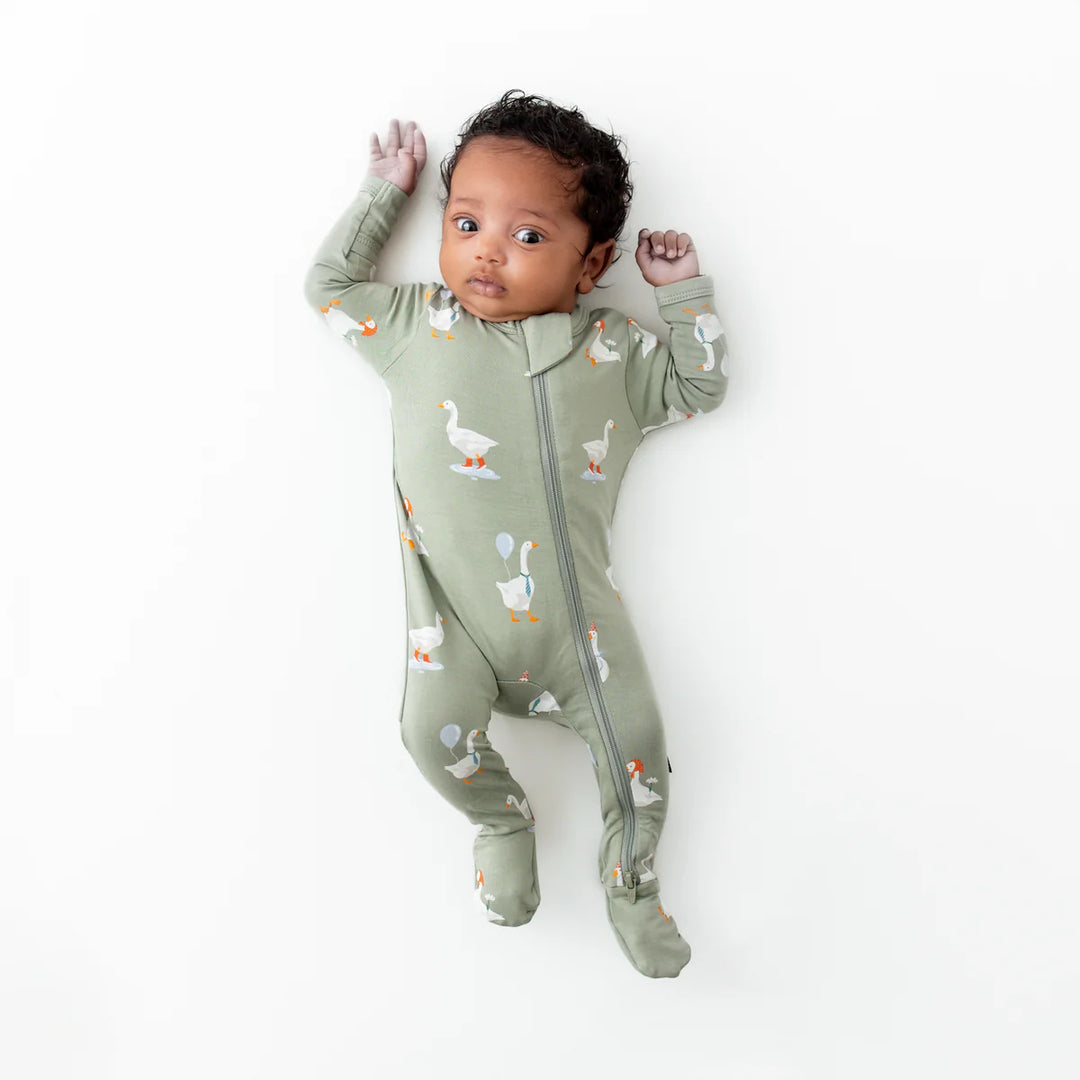 Kyte Baby Zippered Footie (Silly Goose)