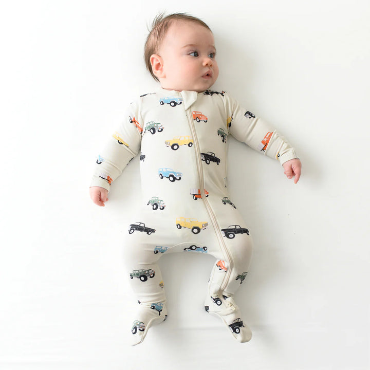 Kyte Baby Zippered Footie (Vintage Truck)
