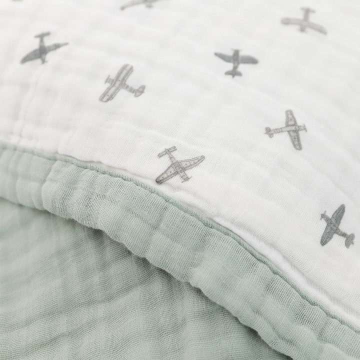 Little Unicorn Organic Cotton Muslin Baby Quilt (Pewter Planes)