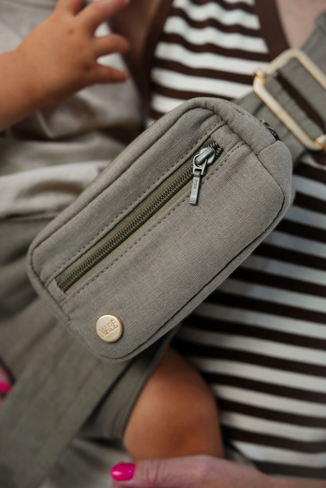Mabé Monarch Accessory Bag (Stone Sage)