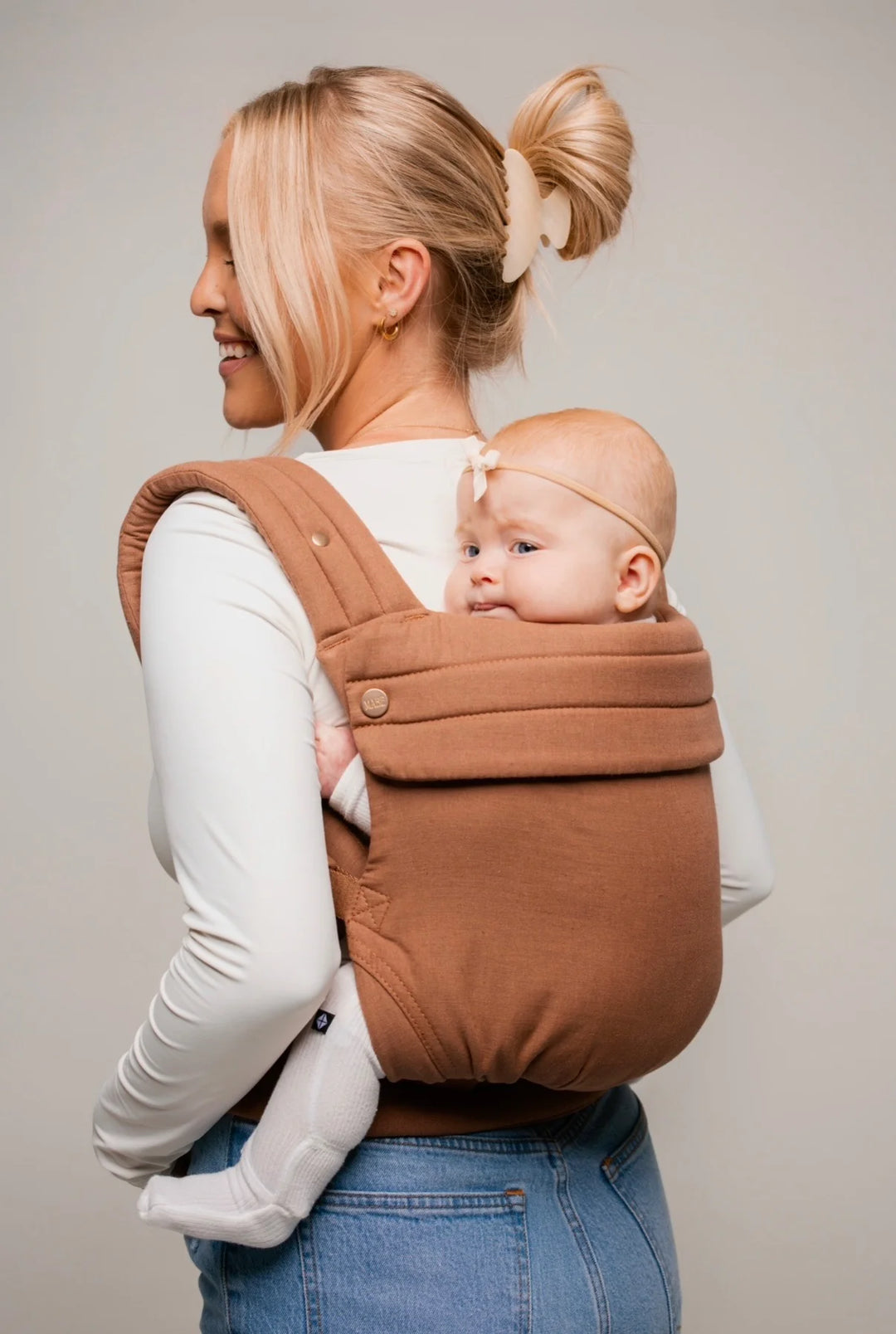 Mabé Monarch Carrier (Mocha)