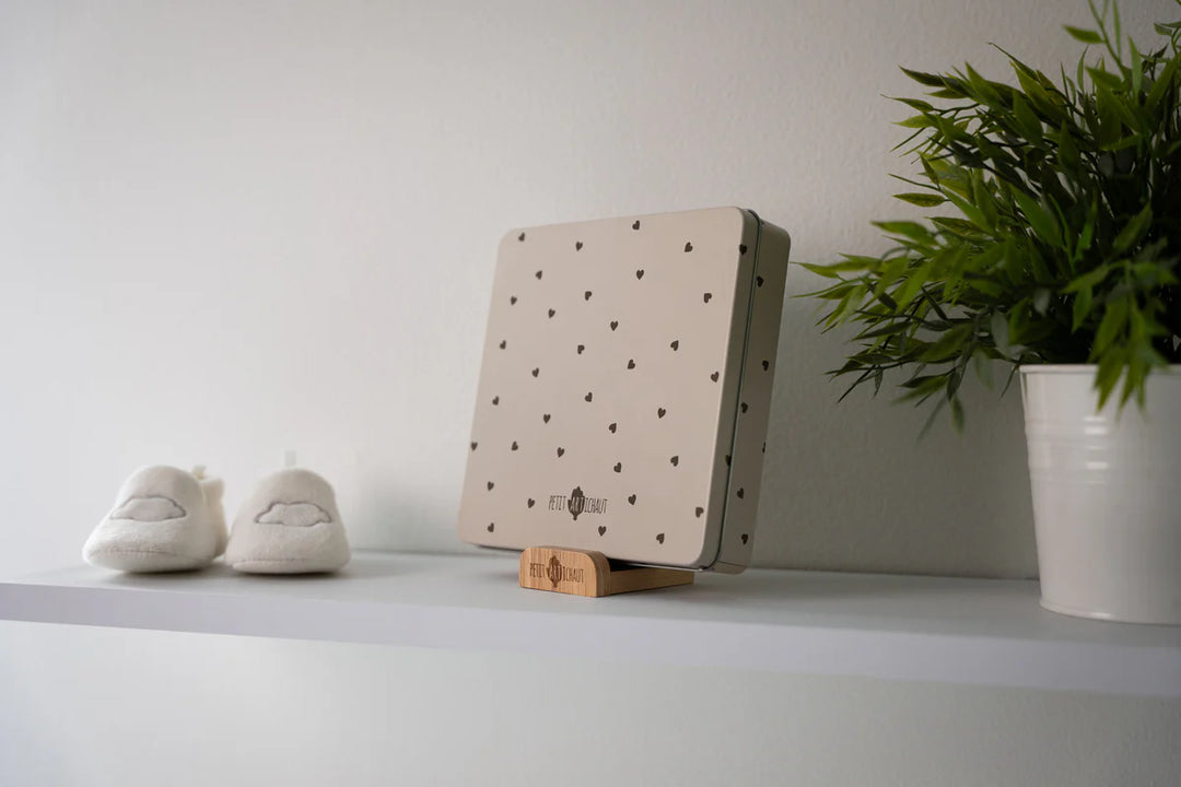 Petit Artichaut Baby Box Square (Pretty Hearts)