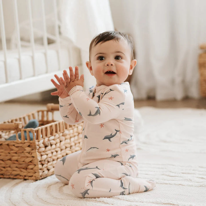 Petit Lem 36Q01 Convertible Sleeper (Pink Dolphins)