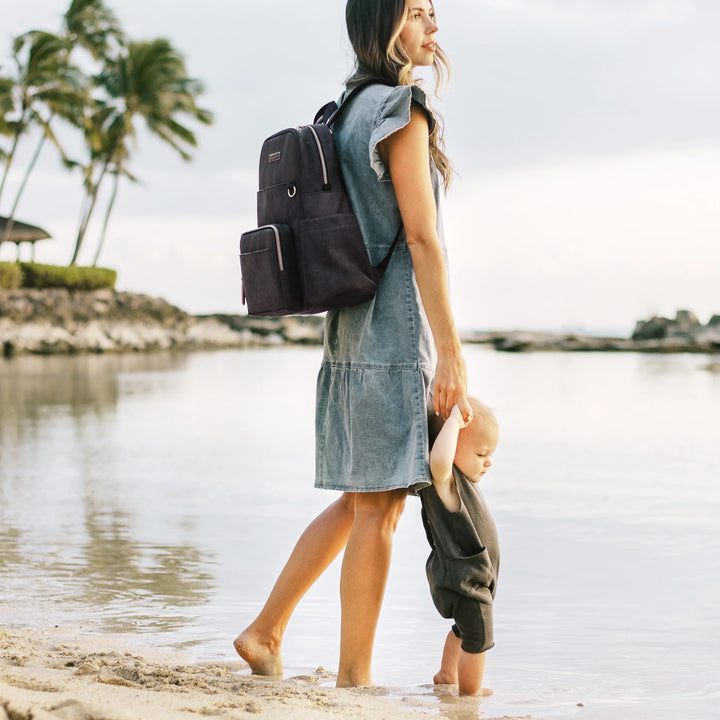 Petunia Pickle Bottom Sync Backpack (Carbon Cable Stitch)