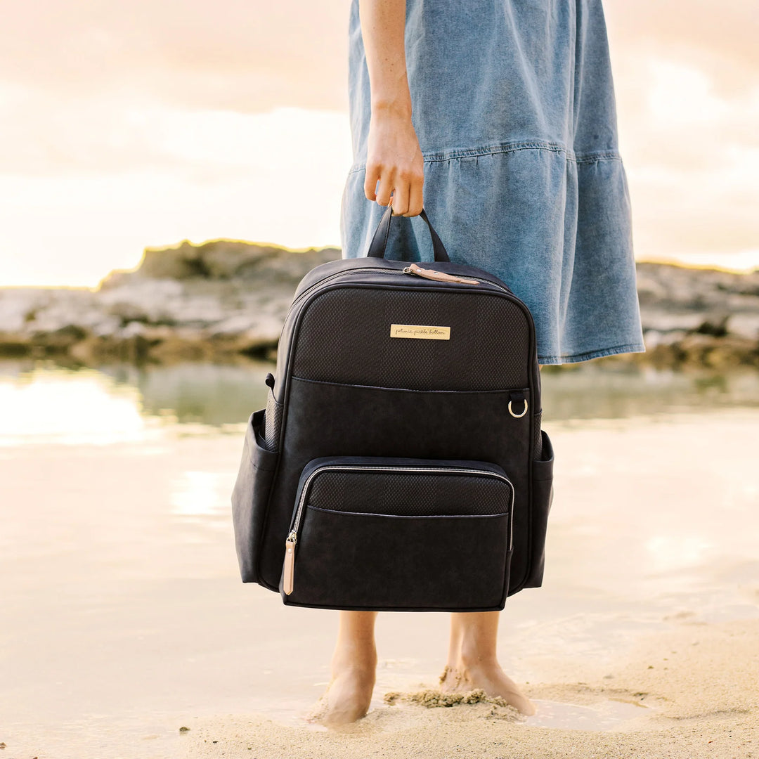 Petunia Pickle Bottom Sync Backpack (Carbon Cable Stitch)