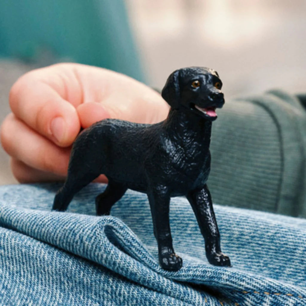 Schleich Black Labrador Female