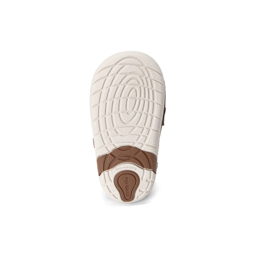 Stride Rite Soft Motion Mini Alfredo Sneaker (Brown)