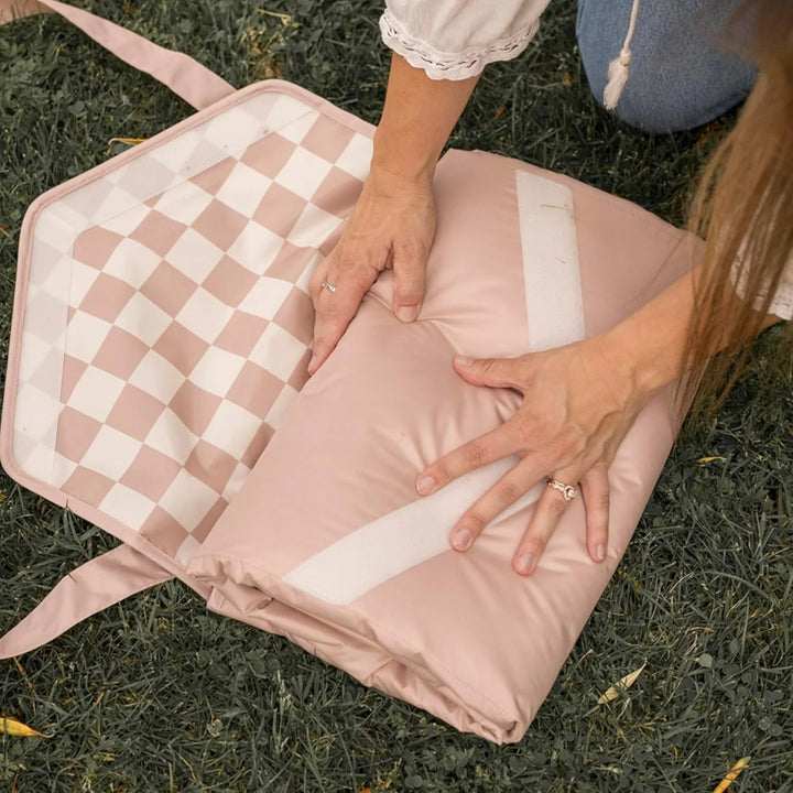 Tiny Twinkle Outdoor Blanket (Beige Checkers)