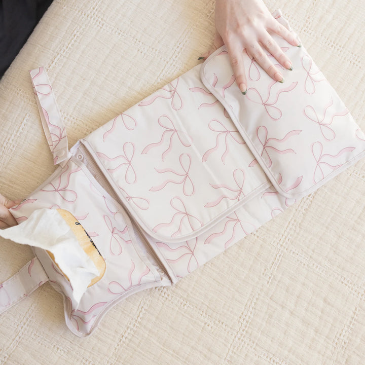 Tiny Twinkle Portable Diaper Changing Pad (Bows)