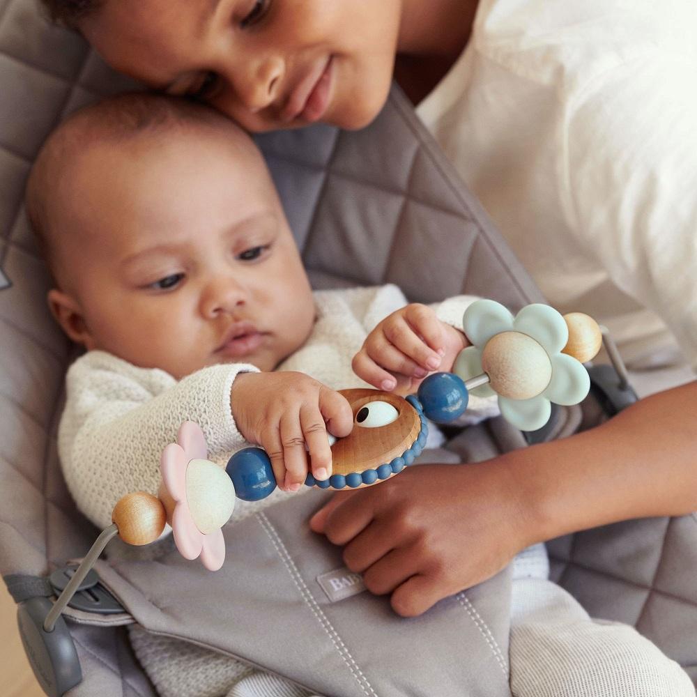 Baby bjorn bouncer toy shop