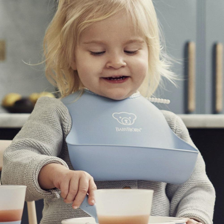 Baby Bjorn Feeding Bib Set 2-Pack (Powder Blue)-Feeding-Baby Bjorn-028628 PBl-babyandme.ca